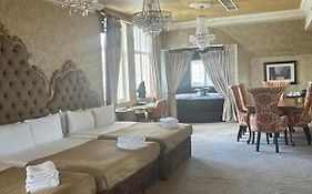 White Star Line Hotel